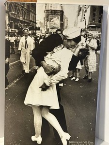 Kissing on VE Day Times Square NYC Canvas Wall Art - 23 X 36 in