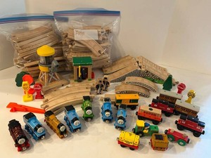 Thomas the Train Wooden Railway & Metal Train Cars Mixed Lot