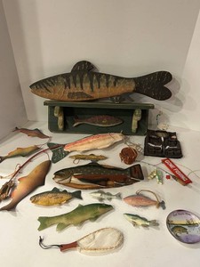 Vintage Carved Fish & Fishing Decor Mixed Lot