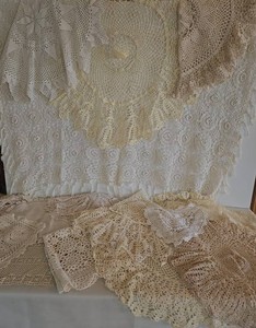 Vintage Estate Crochet, Lace & Embroidered Linens (Lot of 19)