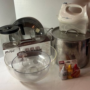 Mixed Kitchenware - Hamilton Beach, Parini Glassware & Stockpot