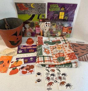 Halloween & Fall Decor and Craft Supplies Mixed Lot