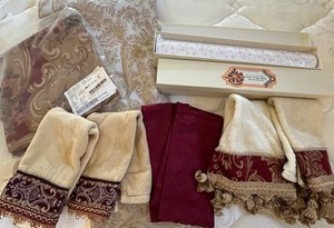 Waterford Home Textiles, Towels & Drawer Liners Mixed Lot