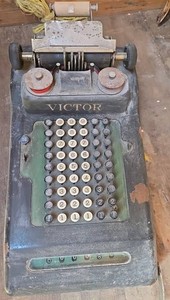 Vintage Victor Mechanical Adding Machine - As-Found