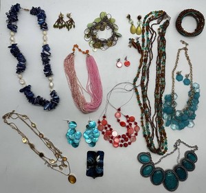 Mixed Jewelry Collection - Beaded Necklaces, Earrings, Bracelets & Pendants including Vintage