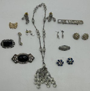 Vintage Costume Jewelry Mixed Lot - Necklace, Brooches & Earrings (12pc)
