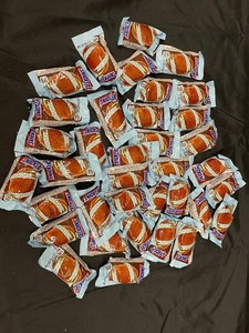Snickers Egg Chocolate Candy Bars 1.1 Oz (Lot of 40)