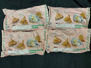 Hersheys Snickerdoodle Cookie 9 Oz Bags (Lot of 4)