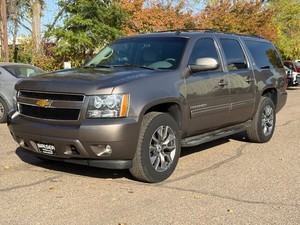 2012 CHEVROLET SUBURBAN LT 156k Miles  4X4  3rd Row Seating (NO RESERVE)