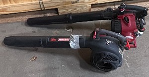 2 gas powered leaf blowers