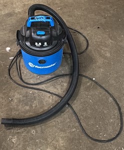 2.5 gallon vacmaster vacuum