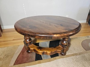 Kling Colonial Round Oak Pedestal Coffee Table