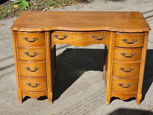Vintage Bassett Furniture Bedroom Desk