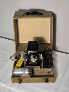 Vintage Eastman Kodak Kodaslide Model 2 Projector with Carrying Case