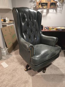 Traditional Green Tufted Wingback Leather Executive Chair with Nailhead Trim