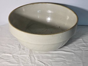 Cream Glazed Stoneware Mixing Bowl