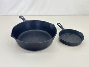 2 Vintage Cast Iron Wagner #8 Deep Pan and #3 Frying Pans