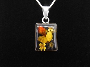.925 Sterling Silver Encased Flower Pendant Necklace