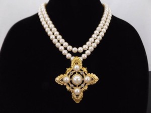 New Old Stock Vintage Kenneth J Lane (KJL) Pearl Star Necklace in Original Box