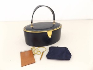 Vintage 1950s Bienen-Davis Navy Leather Oval Box Handbag