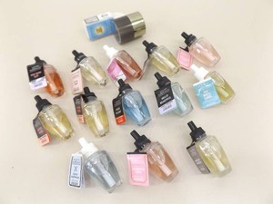Lot of 13 NEW WITH TAGS Bath and Body Wallflower Fragrance Refills, and 1 Wallflower Fragrance Plug