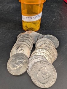 Lot of 21 United States 1776-1976 Bicentennial Quarters