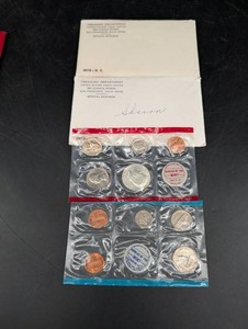 1970 U.S. Mint Coin Sets With Treasury Envelopes