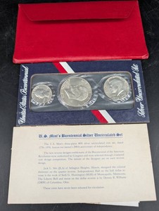 U.S. Mint 1776-1976 Bicentennial 40% Silver Uncirculated Set
