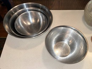 Stainless Steel Mixing Bowls - Graduated Set (Lot of 4)