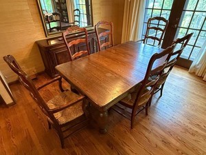 VTG Dining Table & Chairs - Carved Oak 7-Piece Set - table and chairs only