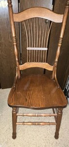 VTG Windsor Chair - Wooden Spindle-Back Chair