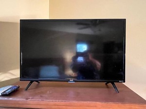 Roku TV - TCL 32S327 32-Inch With Remote