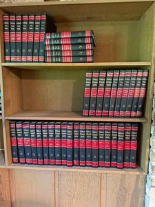 Vintage Reference Books - Colliers Encyclopedia & Year Books Mixed Lot 40 Volumes