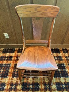 VTG Oak Rocking Chair - Shaped Slat Back 34 in H