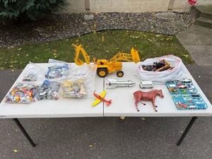 Toy Vehicle & Building Brick Mixed Lot - Tonka, Ford 750 & LEGO