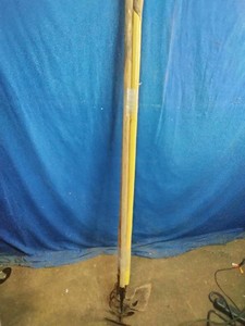 3  hand-held garden cultivator or weeding tool