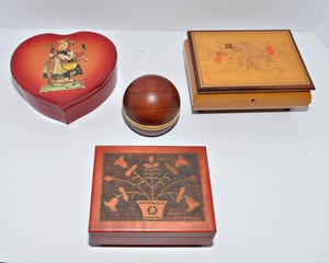 Vintage Wooden Music Boxes  Set of 4  Unchained Melody