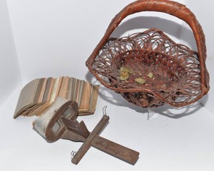 Antique Victorian Stereoscope Viewer, Stereoview Photo Cards & Antique Basket