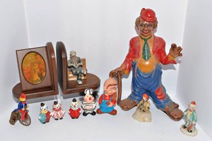 Vintage Clown Figurines & Decorative Bookends