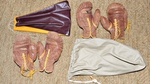 Vintage Leather-Style Boxing Gloves  Two Pairs