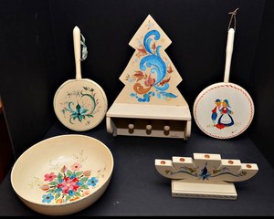 Hand-Painted Scandinavian Rosemaled Decorative Pieces  Set of Five