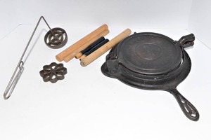 Vintage Cast Iron Krumkake Iron & Rosette Irons
