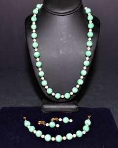 Vintage Teal Beaded Jewelry Set  Necklace, Bracelet & Earrings