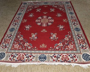 Vintage Oriental-Style Area Rug with Floral Medallion  66.5 x 91