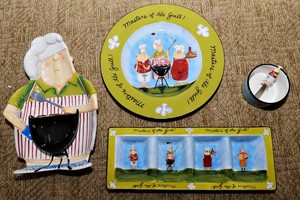 Masters of the Grill Servingware  Four Pieces