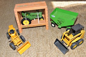 Vintage John Deere Toy Models & Additional Farm Equipment Model