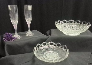 CRYSTAL CHAMPAGNE GLASSES CLEAR CUT BOWLS