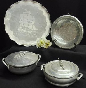 VINTAGE ALUMINUM LOT