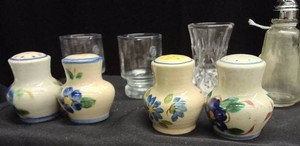 VINTAGE REDWING SALT AND PEPPER SHAKERS AND SHOT GLASSES