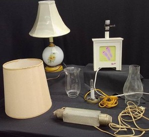 ANTIQUE ART DECO WALL HANGING LIGHT LAMP & 3 OTHER COOL VINTAGE LAMPSGLASS